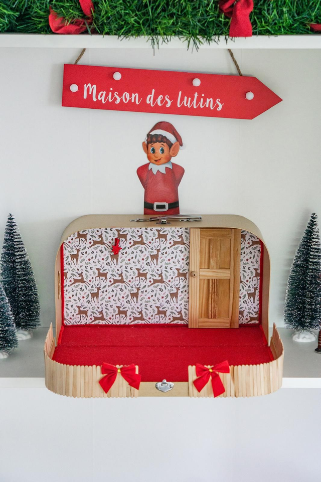 Valise magique - motif biches de Noël