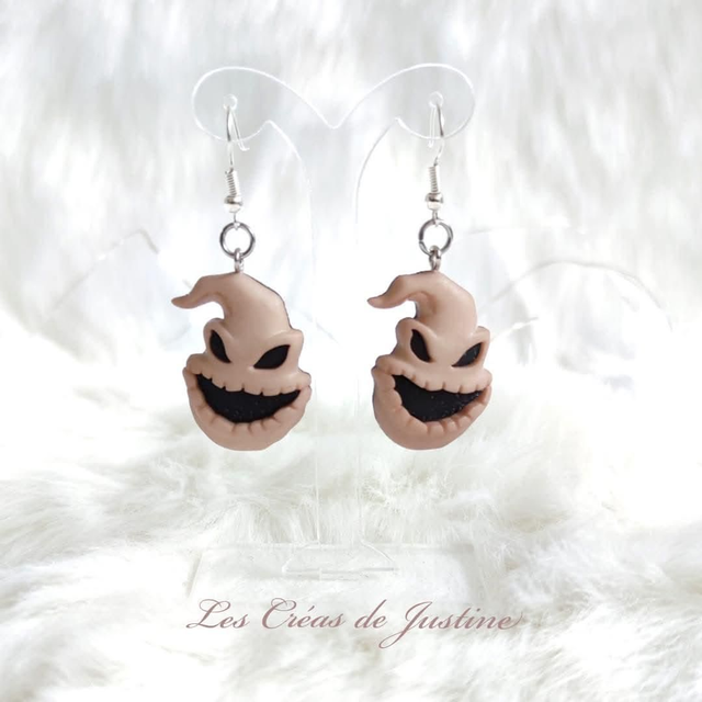Boucles d&#039;oreilles oogie boogie 