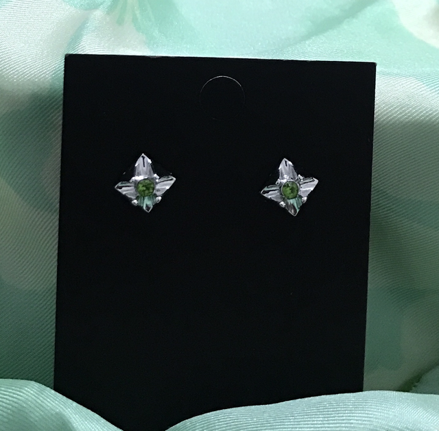 Children-Adult Studs -Green - CASEG04