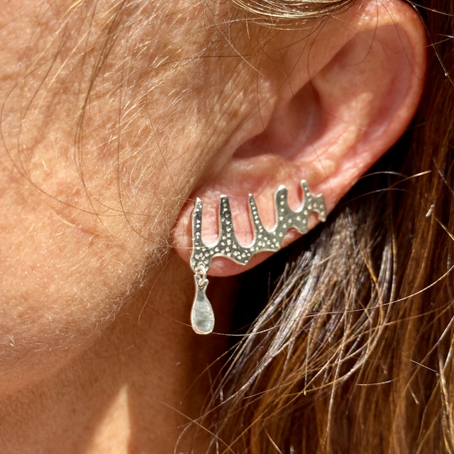 Bijou d’oreille branche de corail et goutte