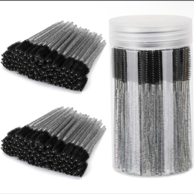 Lash wands 