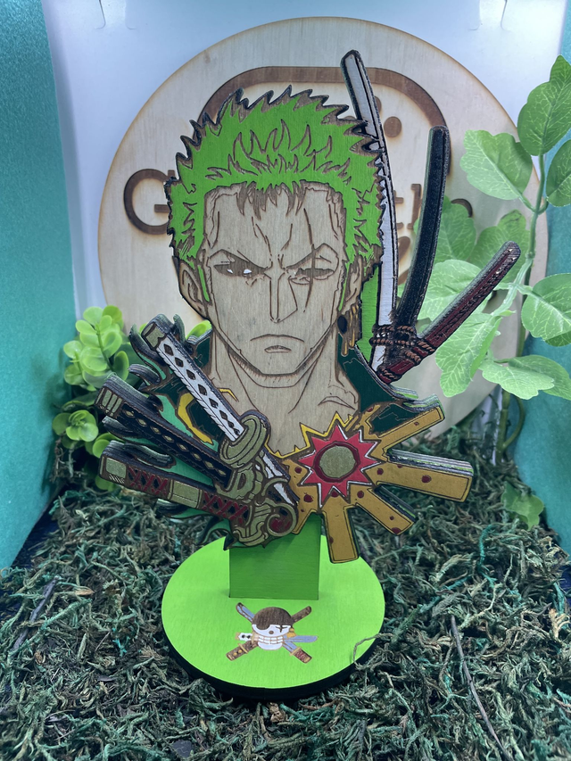 Figurine One pièce, Zoro. En bois.