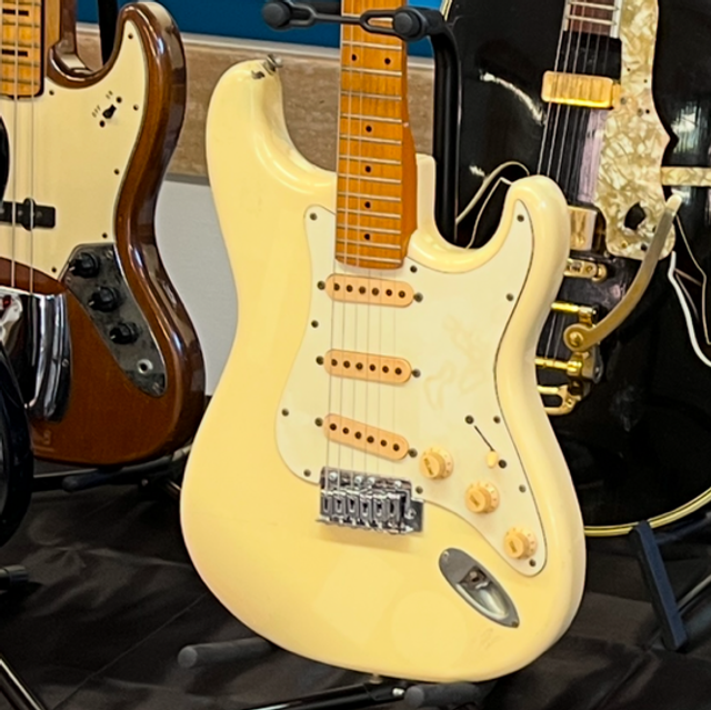 RARE 1986 Fender Japan ST-314-55 (MEDIUM Scale 24.75 inch Stratocaster = Gibson feel & Snap) + GIGBAG
