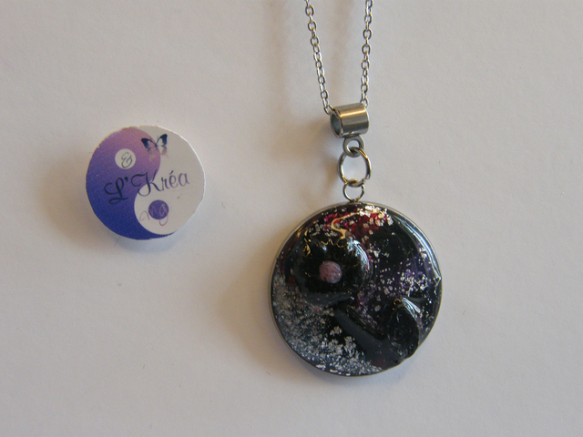 Cabochon Noir/Violet/Rose/Blanc