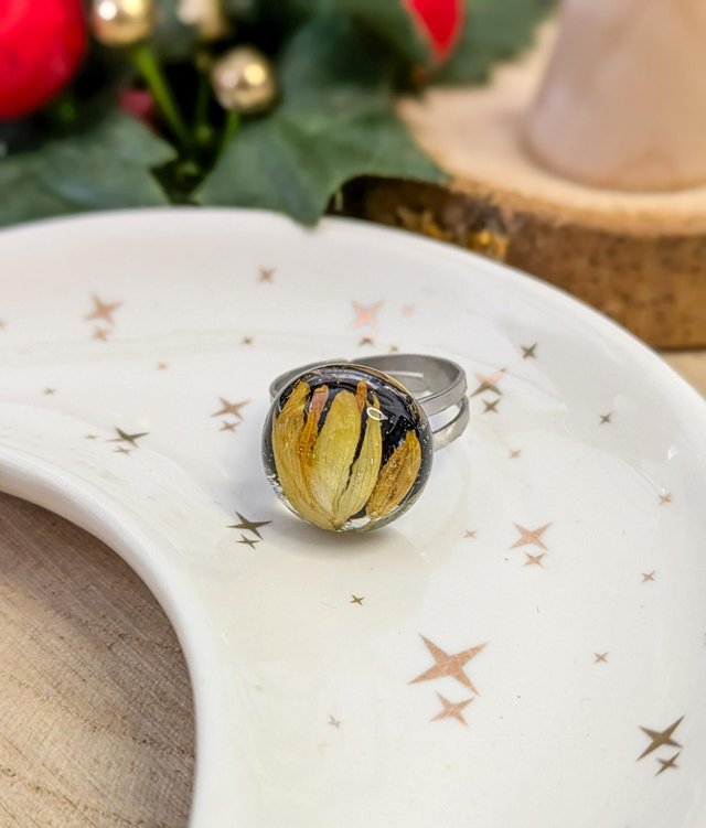 Anillo flor de toxo negro