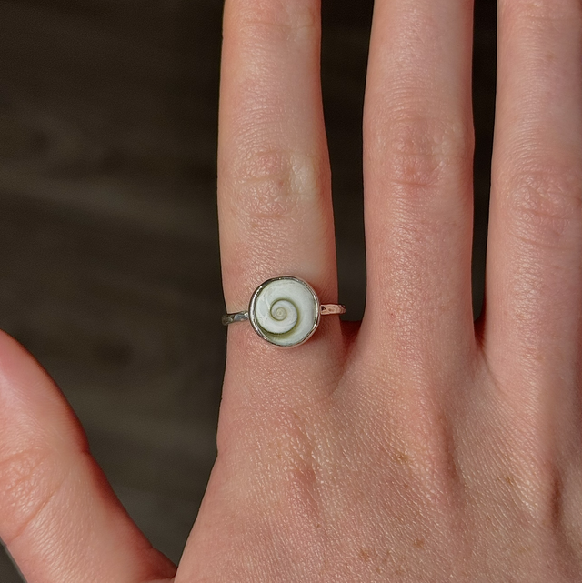 Operculum Shell Stacker