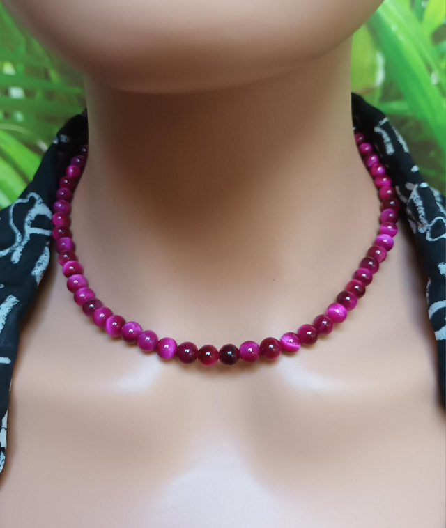 Collier en oeil de tigre teinté