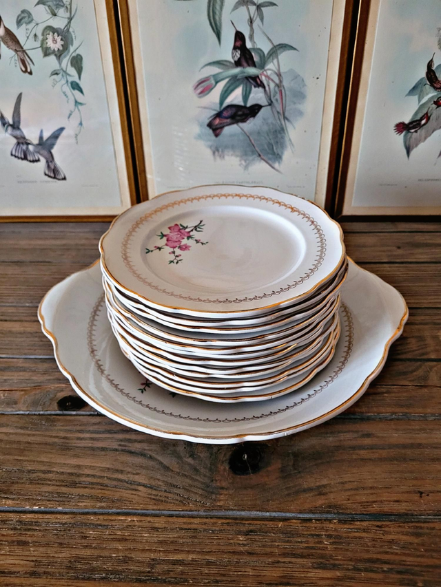 Assiettes à dessert et plat gâteaux KG Lunéville Florence