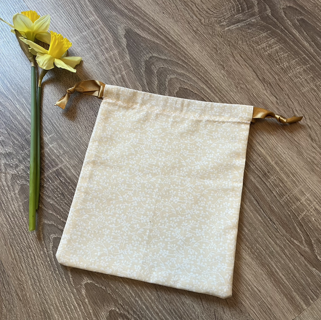 Laura Drawstring Bag