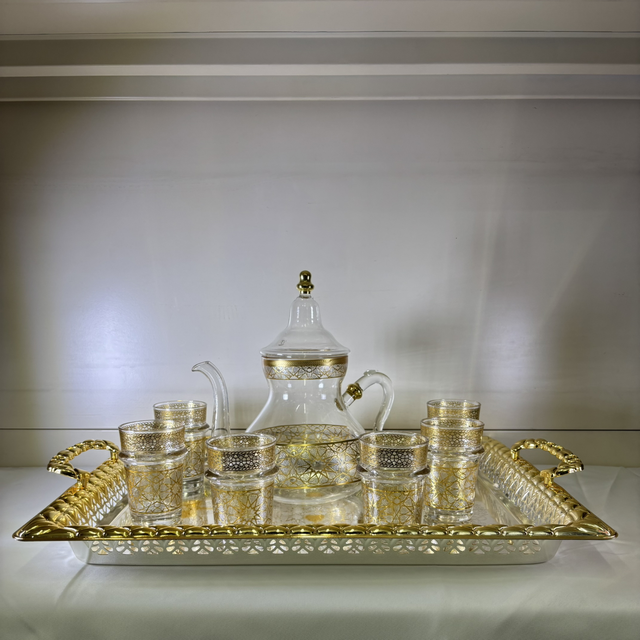 Théière en verre + 6 verres à thé avec plateau doré