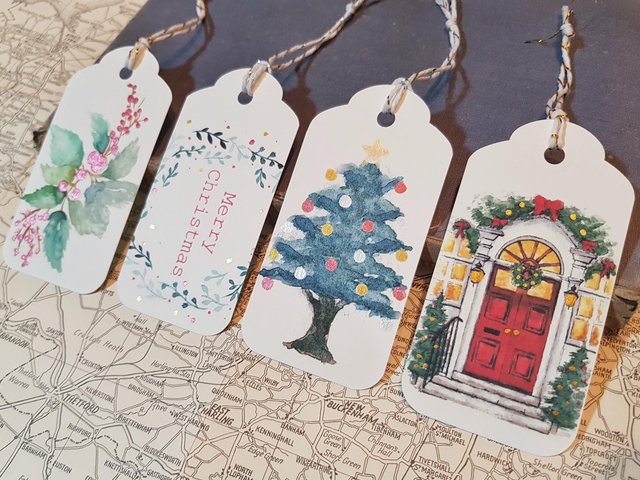 Set of 4 Christmas gift tags 