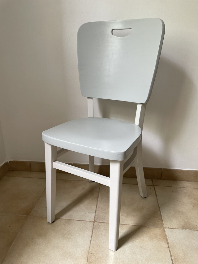 4 chaises bistrot en bois 