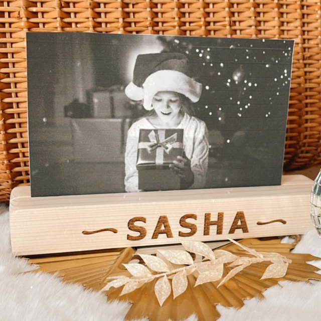 Porte-photos personnalisé en bois – Cadeau unique et artisanal