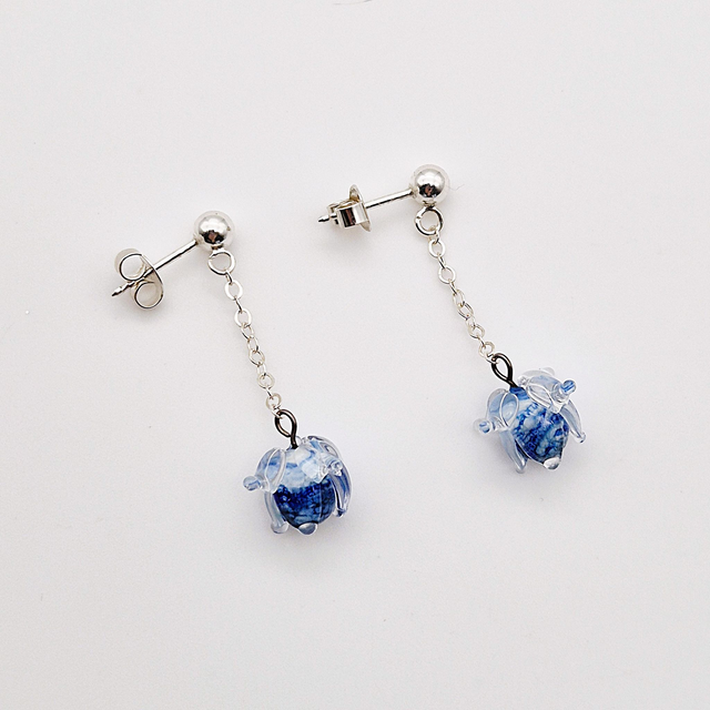 Boucles d'oreilles Clochettes bleus et blanches