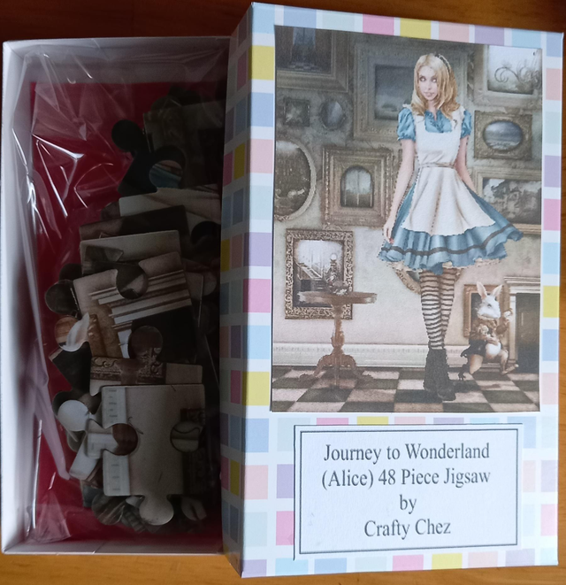 Alice on wonderland children's 48 piece jigsaw 