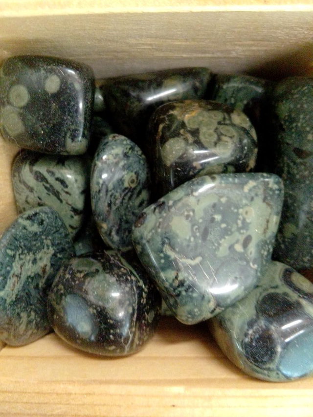 jaspe kambamba (pierre roulée) 