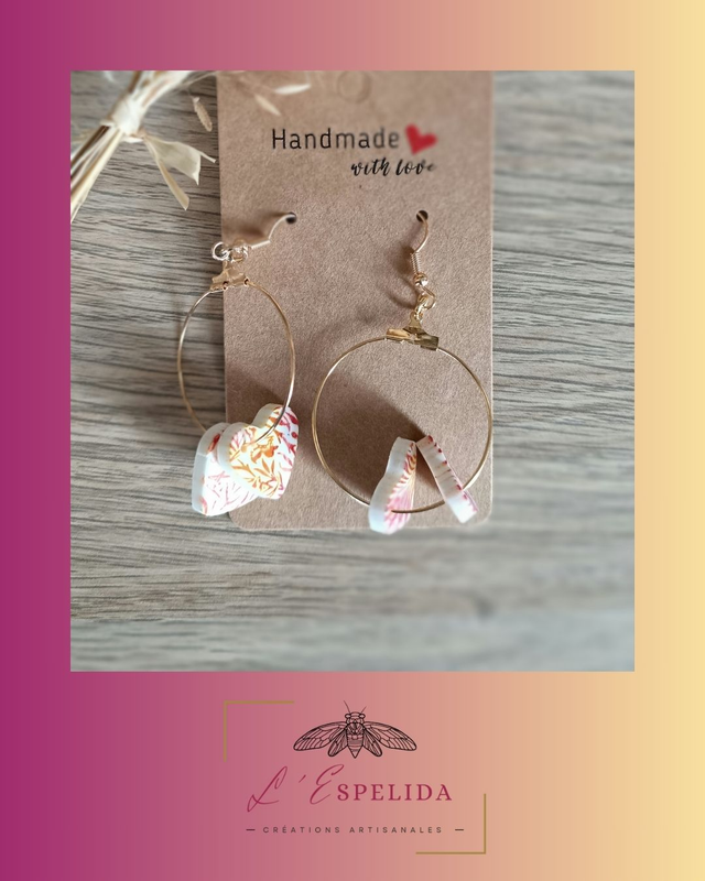 Mini brochette de coeurs blancs, rouges et jaunes, avec anneau doré