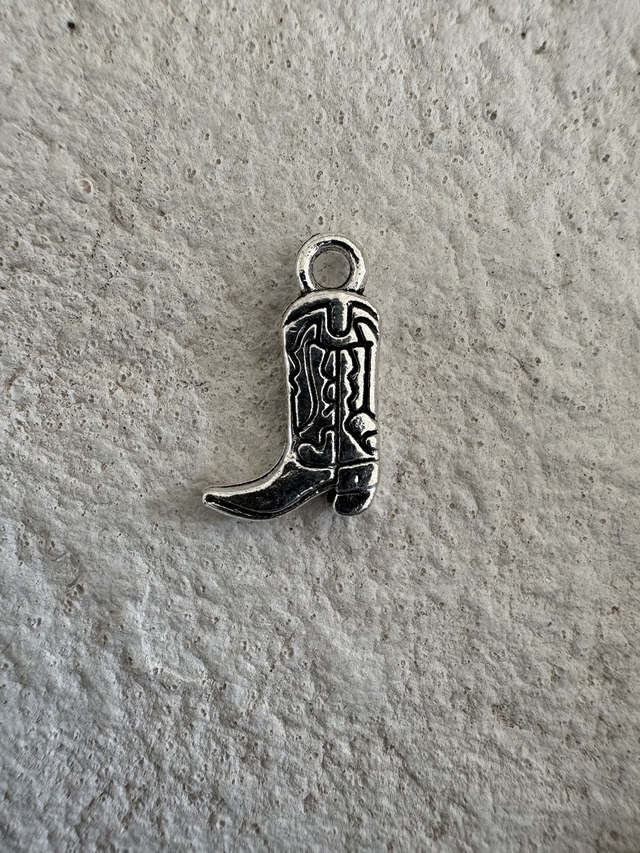 Charm Santiag argentée