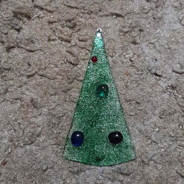 Small Glass Christmas tree hanging decoration - green tree mixed baubles
