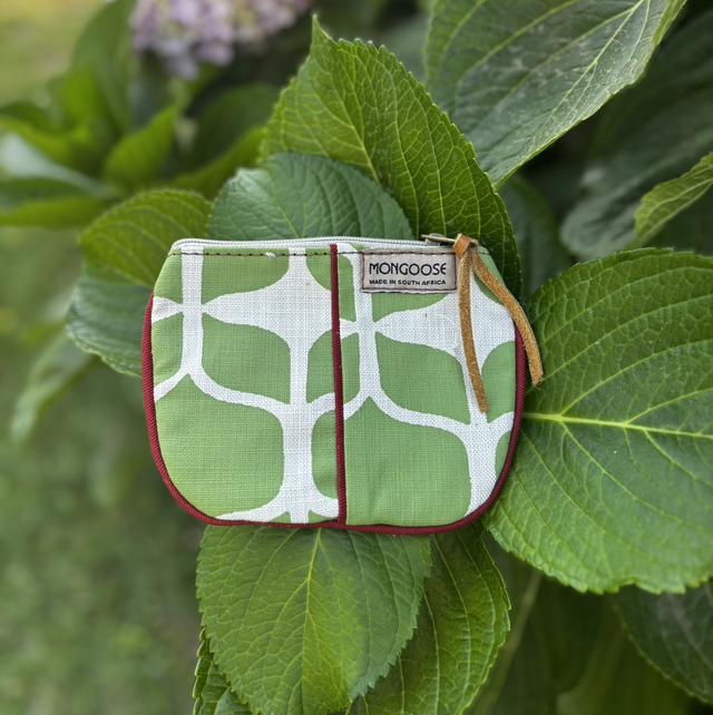 Patchy Purse Graphic Light Green/Natural