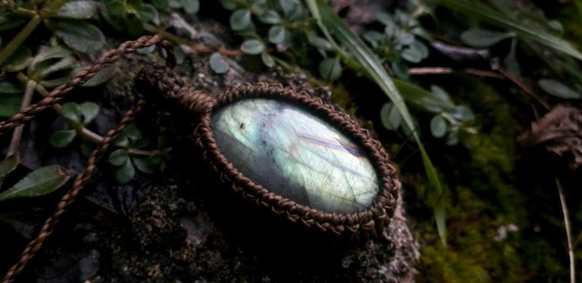 Collier pendentif • labradorite