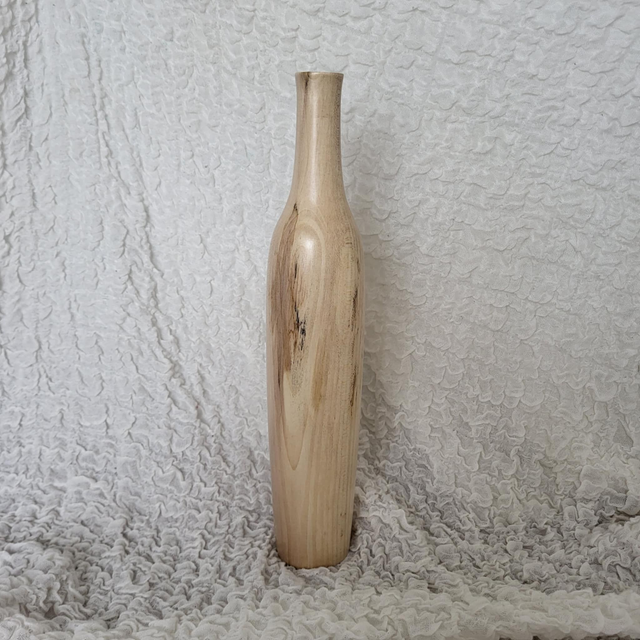 Vase en bois de hêtre