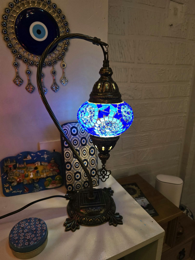 Medium Mosaic Swanneck Table Lamp