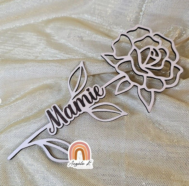 Rose gravée personnalisée avec prénom ou mot