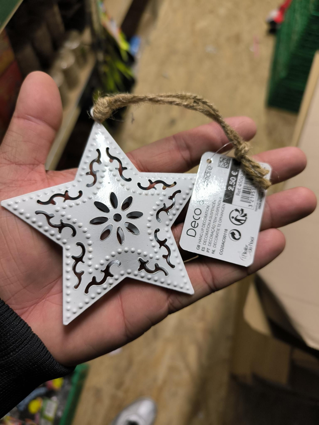 ETOILE METAL A SUSPENDRE 