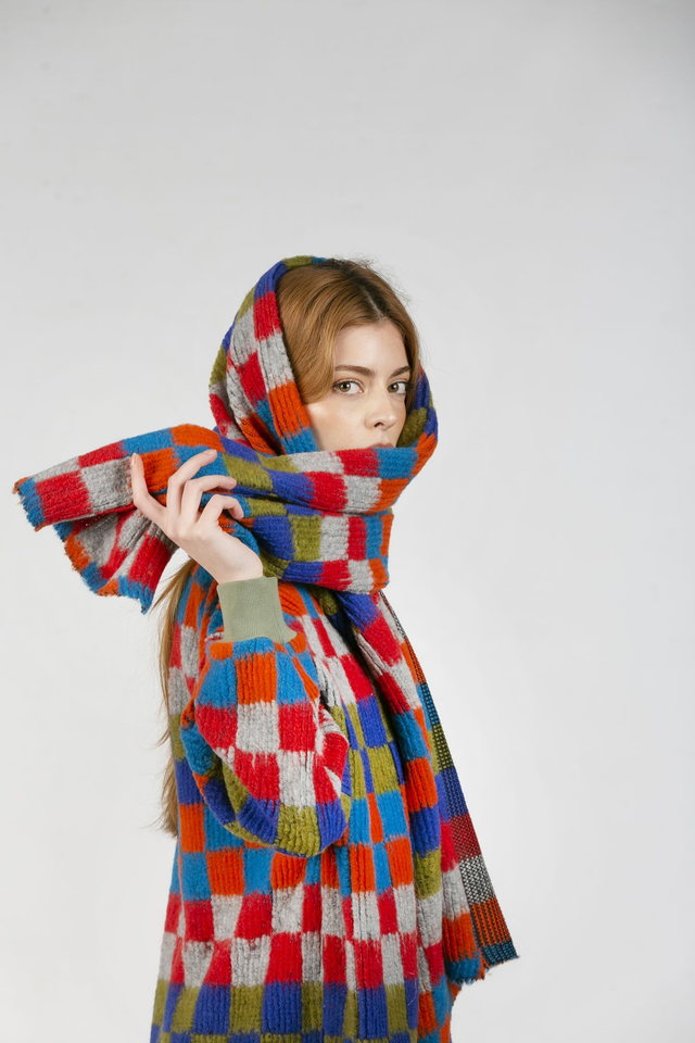 CHECKERED WOOL SCARF
