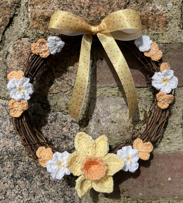 Round Easter wreath (20cm) (yellow)