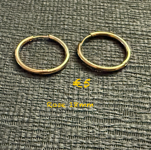 Oorbellen rosé 18mm