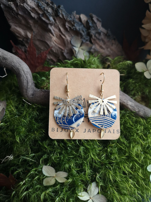Boucles d&#039;oreilles - crochets - papier washi - vague - éventail - feuille - La&amp;Titia
