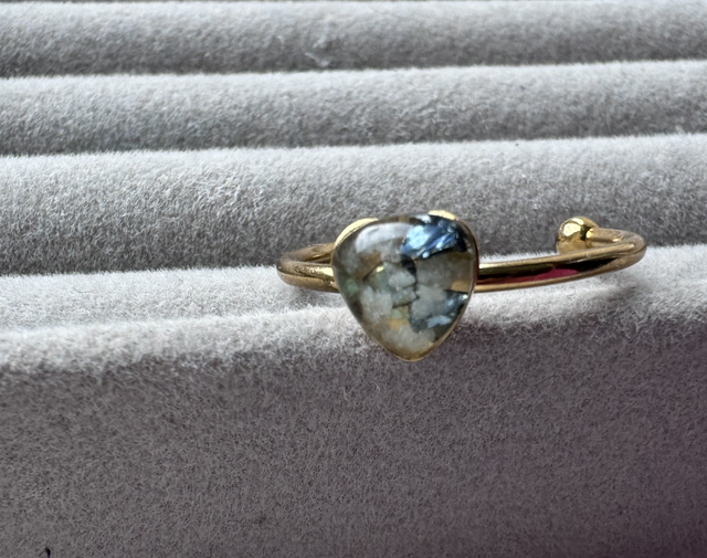 Heart Glimmer Gold ring