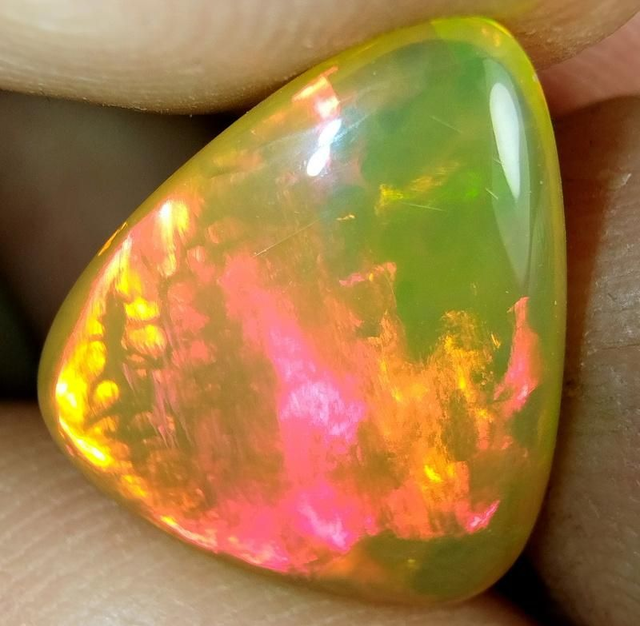 Opale Éthiopienne nid d'abeille