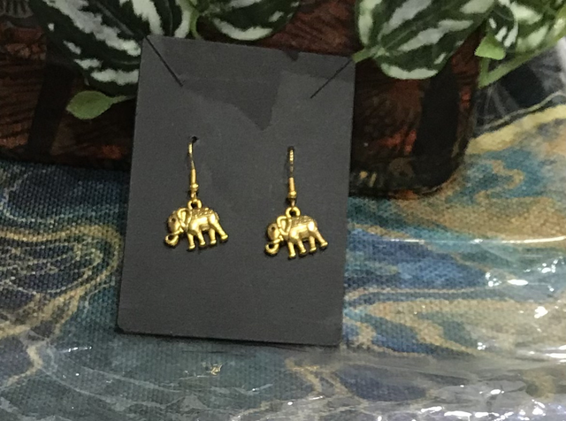 Gold Coloured Dangling - GCD20