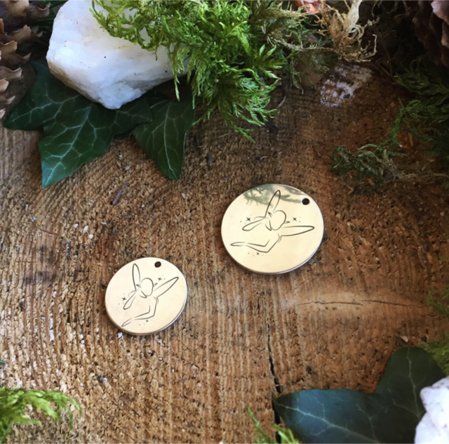 Médaille Fée pensive