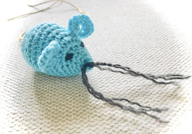 Canne à pêche souris bleue pour chat