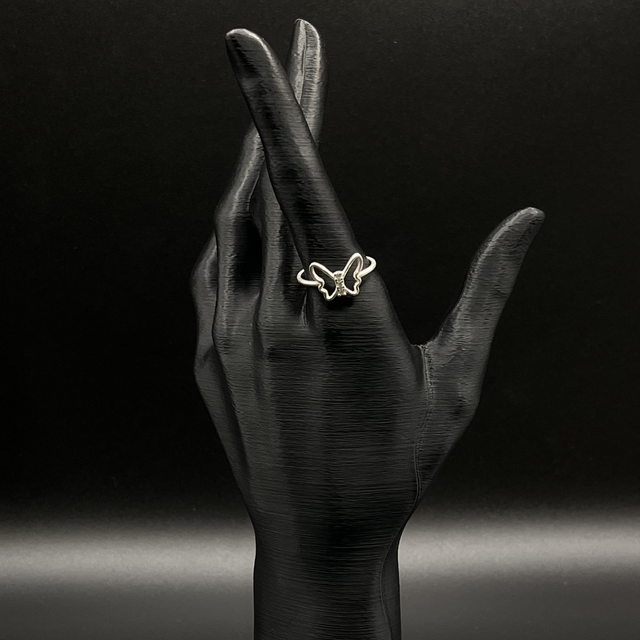 Anel borboleta vazada com zircônia 