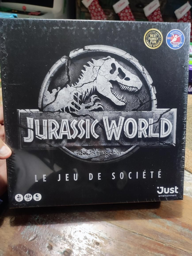 JURASSIC WORLD JEU DE SOCIÉTÉ