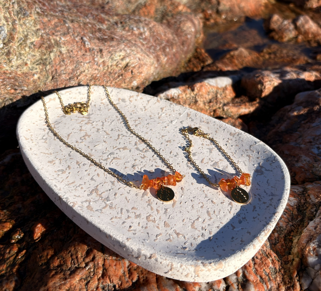 Collier en ambre et acier inoxydable doré