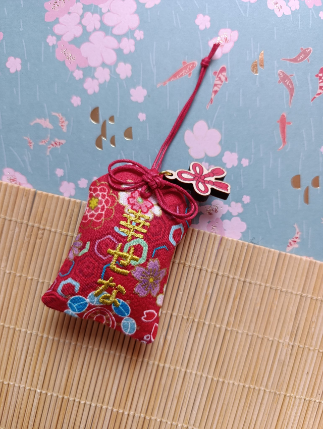 Omamori Bunte Kirschblüten