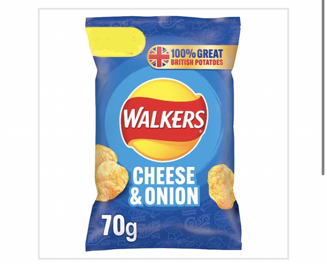 Walkers Cheese &amp; Onion Crisps 70g