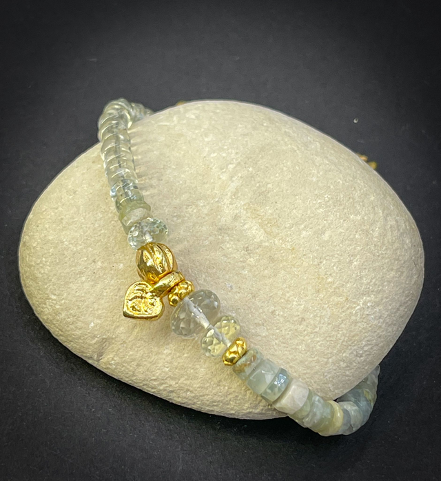 Bracelet aigue-marine et améthystes vertes