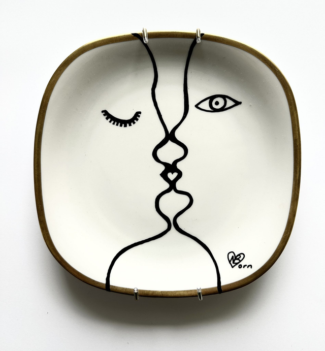 Lovers Kiss-handpainted plate
