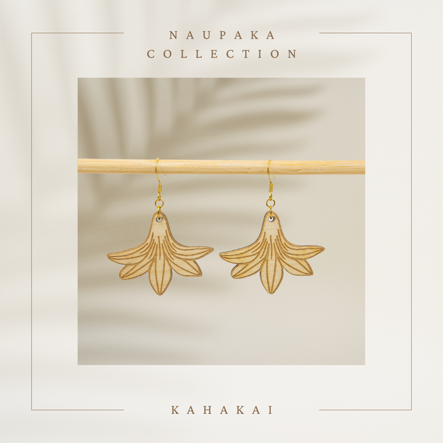 Boucles d'oreilles en Bois / Wood Earrings - Naupaka Kahakai
