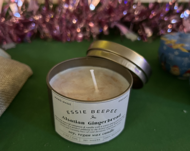 Alsatian Gingerbread 4oz Kerasoy Candle - Gold