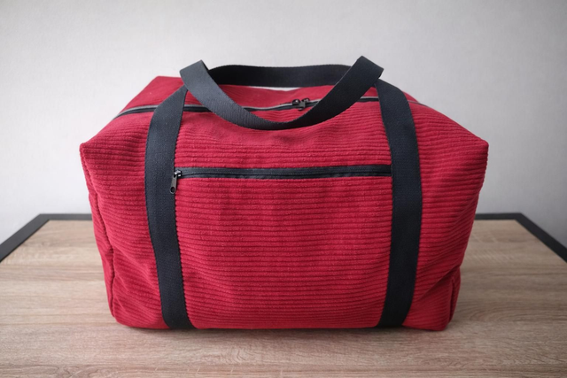 Sac de voyage rouge framboise 