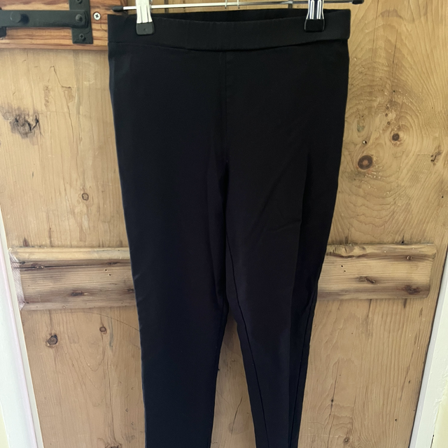 Black school trousers (girls) 9-10 years