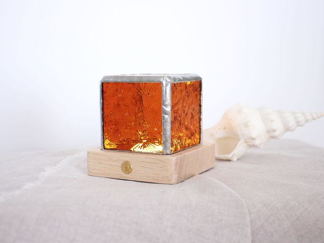 💡Mini Lampe nomade orange en vitrail et bois